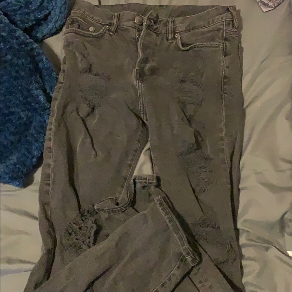 Men H&M ripped relaxed skinny jeans and denim